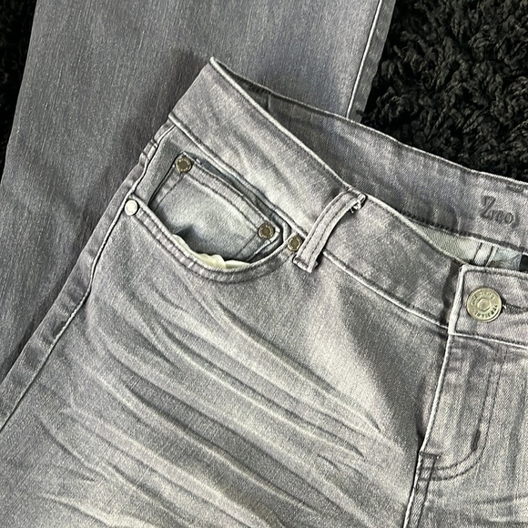 ZCO Jeans | Bootcut Jeans - Picture 2 of 6